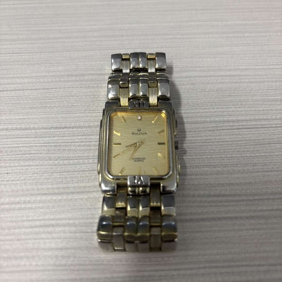 Vintage Bulova Diamond 18K Plated, Quartz Men's Watch 3063-5020 AO - Picture 1 of 6